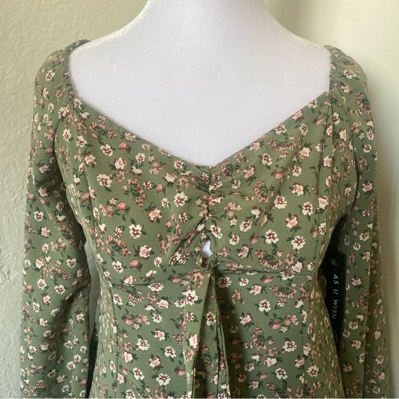 Floral Green Long Sleeve Dress - Picture 2 of 5